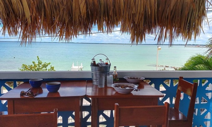 Corozal House | Rum Punch Lodge