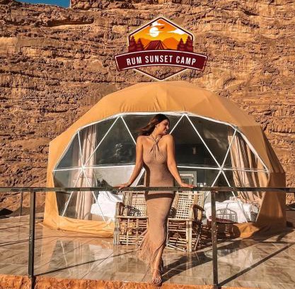 Wadi Rum Bed & Breakfast | RUM SUNSET BUBBLES lUXURY CAMP