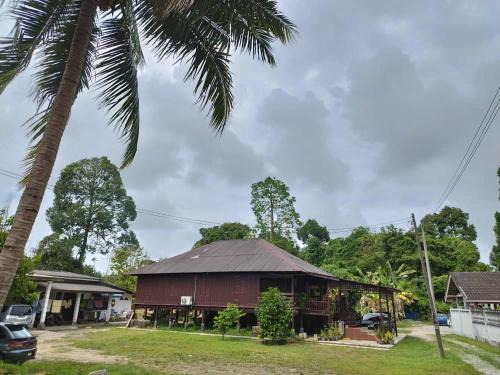 Kampung Wakaf Nyior Kembar House | Rumah Kayu Aboh