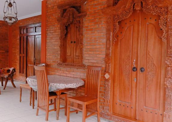 Sleman Hotel | Rumah Ukhi Guest House