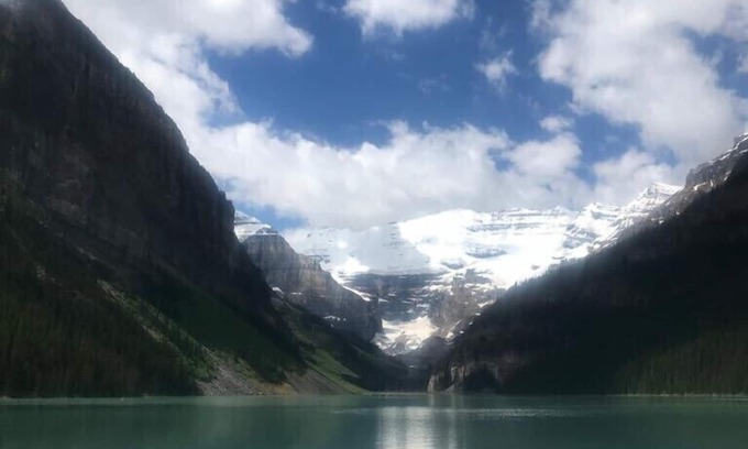 Canmore Condo | RUNDLE CLIFFS- Luxury Condo- 5 minute walk to Main Street Canmore