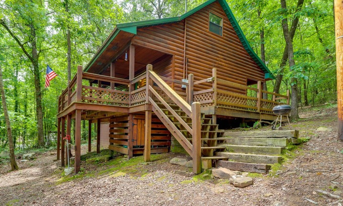 Heber Springs Apartment | Rural Arkansas Vacation Rental w/Wraparound Porch
