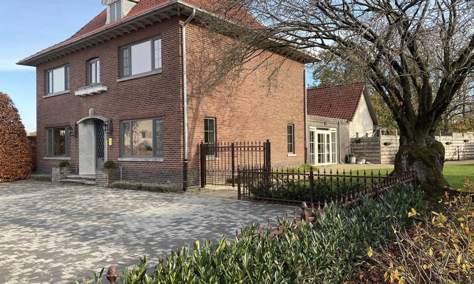 Grote-Brogel House | Rural group home with garden and garage