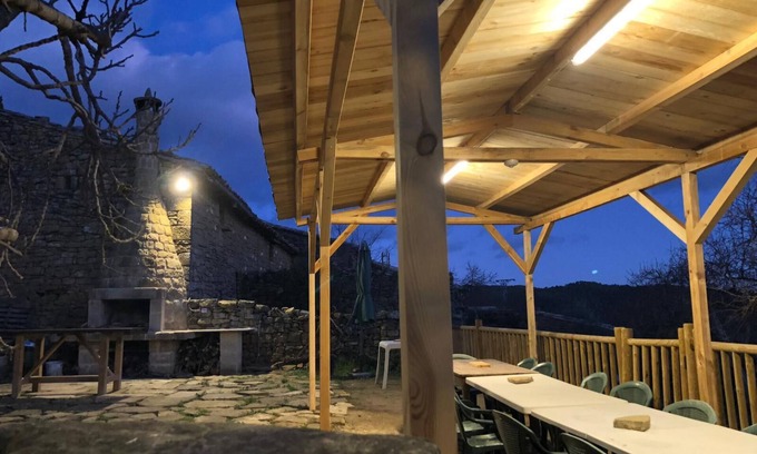 Murillo de Gallego Cottage | RURAL HOUSE WITH PRIVATE BARBECUE AND PERGOLA AREA