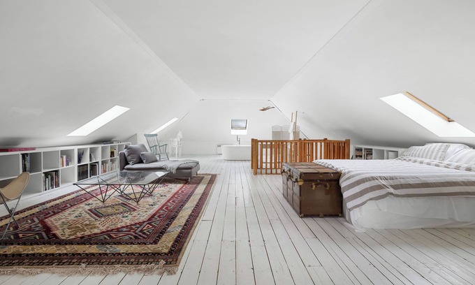 Vieux-Limoilou House | Rurality in the Hearth of the City, Free parking, 15 min from Old Qc