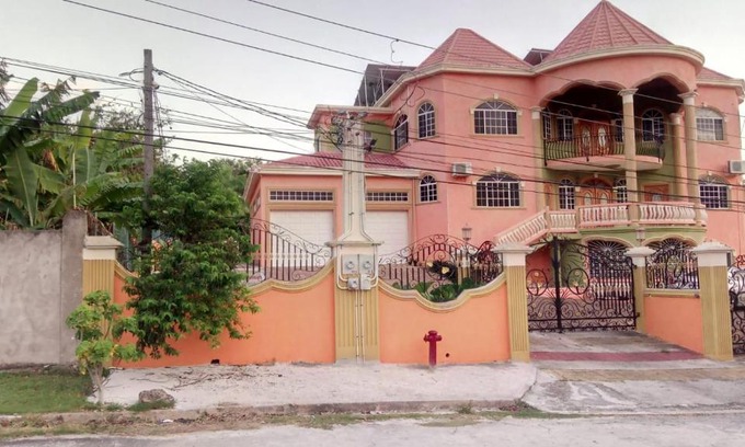 IronShore Estates Villa | Rush Ironshore Deluxe Villa