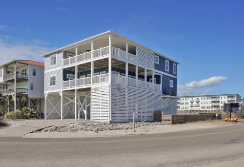 Long Beach House | Rushin' to the Beach