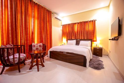 Lekki Phase 1 House | Rushmore - Paradise Room