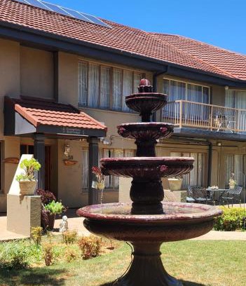 Universitas House | Rusplek Guesthouse and Conference Centre