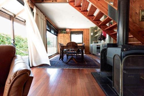 Low Head House | Rustic Barn by the Bay