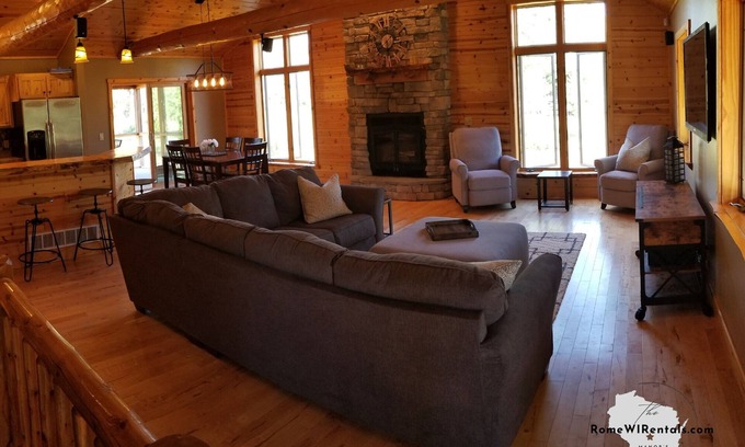 Nekoosa House | Rustic Chic Vacation Home Steps to Lake Camelot & Minutes to Sand Valley Golf!