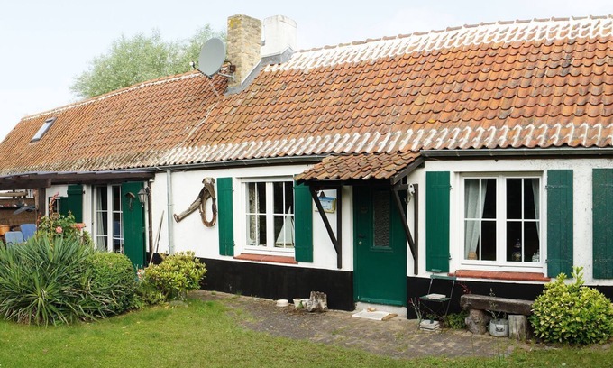 Koksijde House | Rustic cottage near the beach on Ortstand of Oostduinkerke.