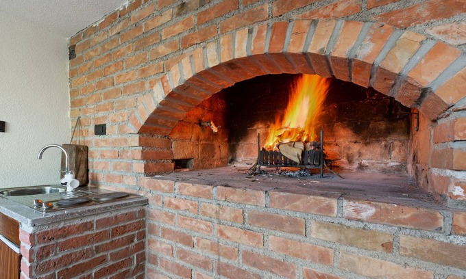 Donja Stubica House | Rustic Holiday Home in Donja Stubica with Terrace