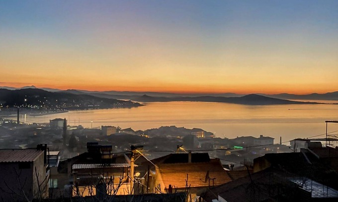 Ayvalik City Center Villa | Rustic House with View, Balcony in Ayvalik