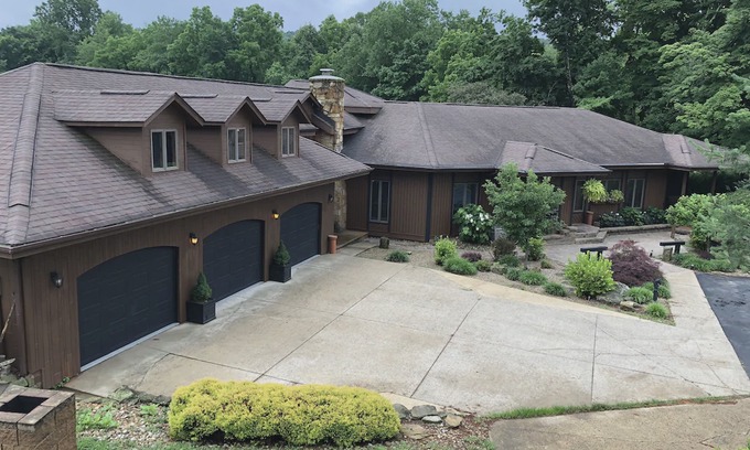 Creola Cabin | Rustic Luxury Estate is a leader in the Region, for families, weddings, events