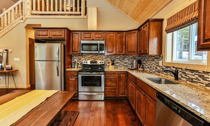 Ronald Villa | Rustic Luxury! Upgraded Custom Chalet is Private yet close in. Dogs welcome!