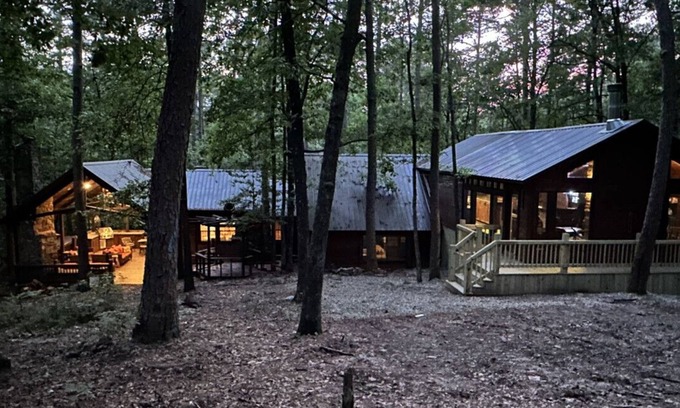 Broken Bow Cabin | Rustic & Peaceful Bent Pine Lodge- Newly Updated