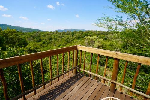 Buffelspoort House | Rustic River & Bush Escape
