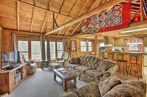 Moorestown House | Rustic River View Cabin with Fire Pit, Games and Grill