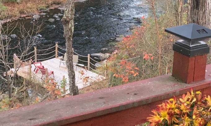 Shohola Cottage | Rustic two bedroom cottage on riverside in Shohola PA