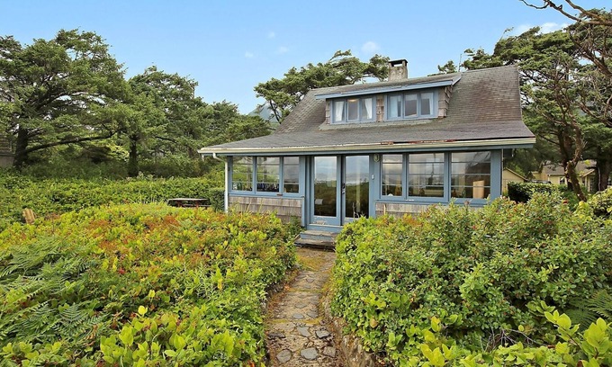 Arch Cape House | Rustlewood - Beachfront! - Beachcomber Vacation Homes