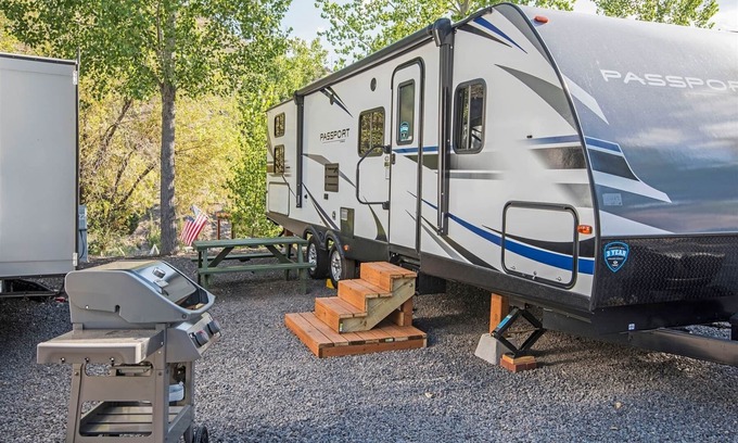 Madras House | RV Rental D21- Keystone Passport 32ft