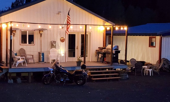 Pierce RV Rental | RV Space 2 with full hookups at Patriots Place