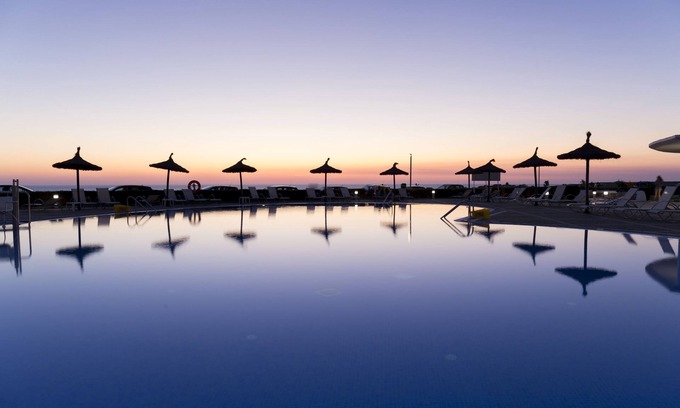 Cales Piques Hotel | RVHotels Sea Club Menorca