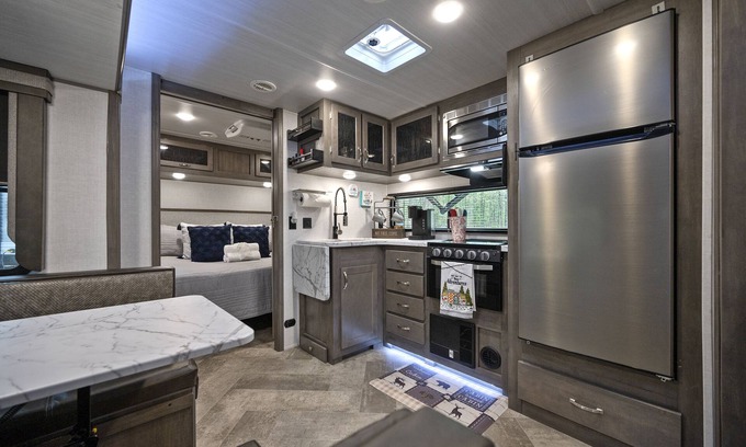 Broken Bow House | RVing in the Pines close to EVERYTHING !