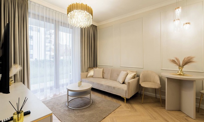 Jezyce Apartment | Rynek Jeżycki Glamour Apartment