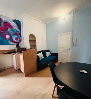 Notre-Dame du Mont Apartment | Séjour Confortable au Cœur de Cours Julien, Marseille
