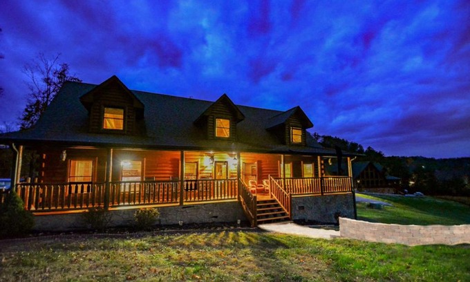 Gatlinburg - Pigeon Forge House | S'Mores Lodge