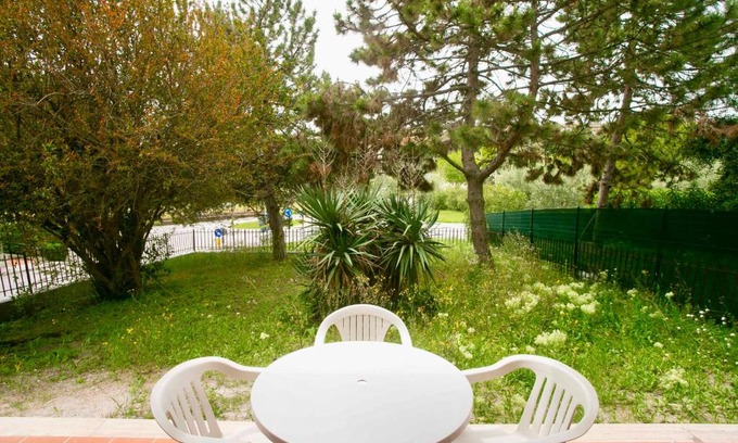 Sirolo Apartment | S77 - Sirolo, trilocale con giardino in centro
