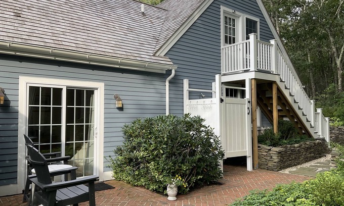 Noyack Cottage | Sabbatical a Private guest cottage in Sag Harbor