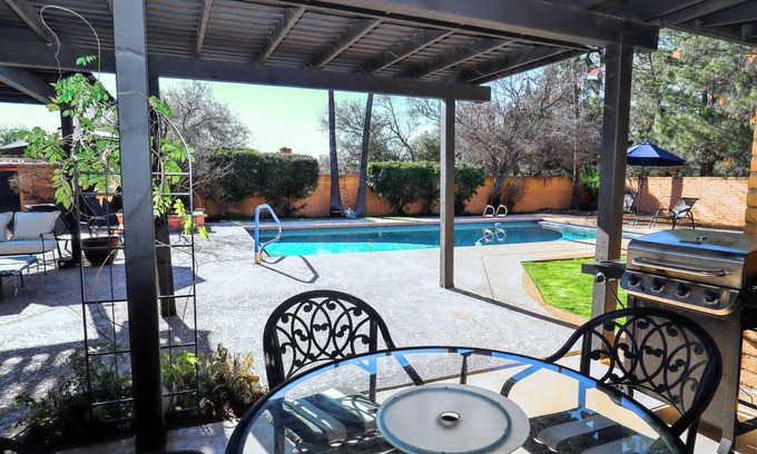 Sabino Vista Estates House | Sabino Vista Charming Quiet Home with Pool