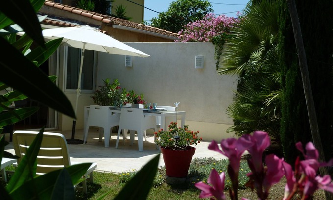 Les Sablettes House | Sablettes beach at 200m. Maisonette with Garden Terrace