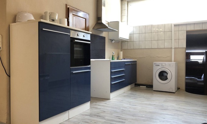Schwandorf Apartment | (SAD103) Lightfilled workers rental