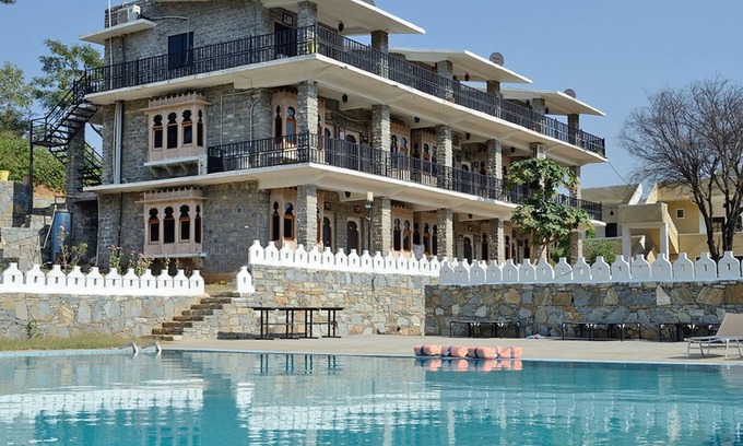 Sadri Hotel | Sadanira Resort