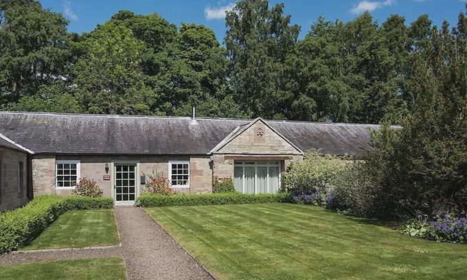 Cornhill on Tweed Cottage | SADDLER COTTAGE Cornhill-On-Tweed - Period Cottage Oozing Character and Charm
