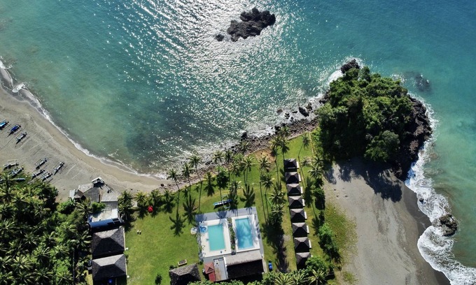 Cisolok Hotel | SAESEA Private Beach & Resort