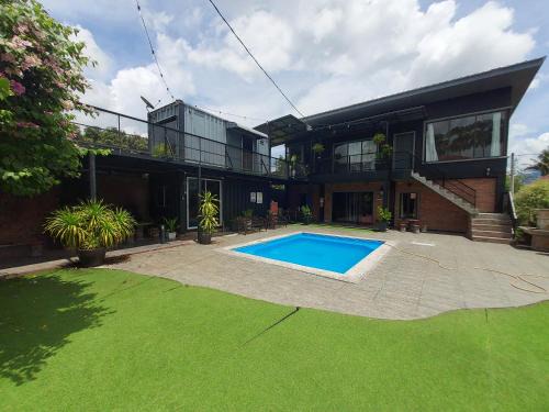 Kuala Kangsar House | Safar House & Cabin (Muslim)