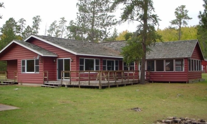 Minong Cabin | Safari Whitetail Resort on private lake