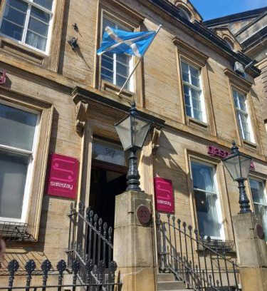 City Centre Glasgow Hotel | Safestay Glasgow Charing Cross