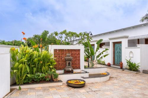 Alibaug Villa | SaffronStays Kantaai