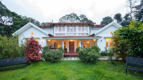Alur House | SaffronStays Robin Woods