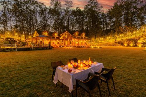 Bullawala Villa | SaffronStays The Woods - Pine Villa