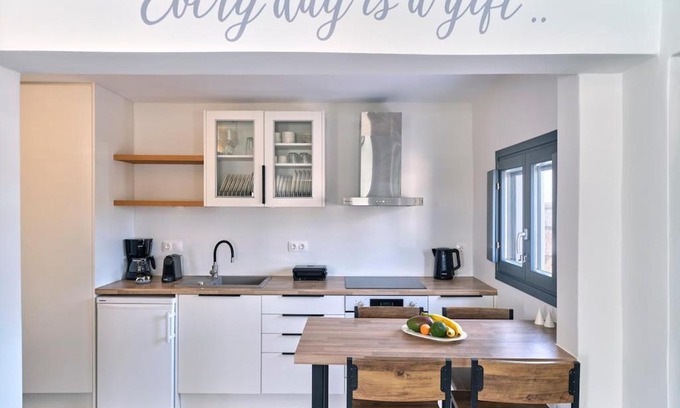 Paros House | Sage House