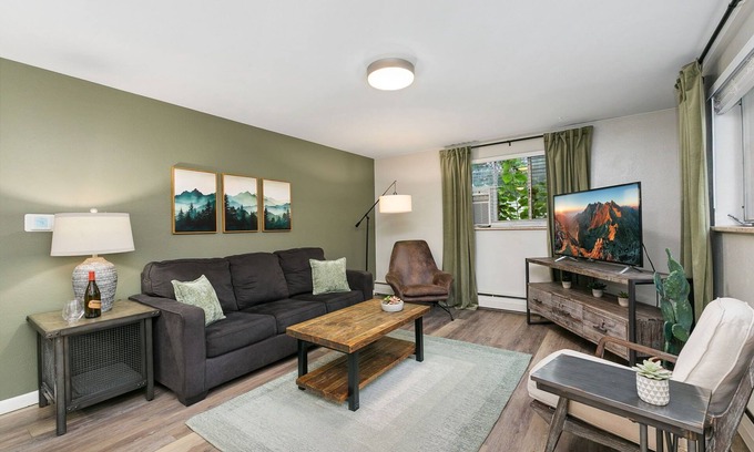 Old Town Condo | Sage Suite | Calm & Earthy Stay Near Old Town