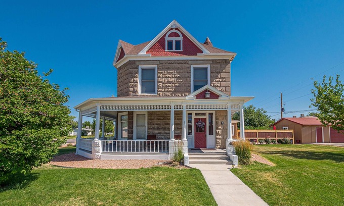 Fruita House | Sagebrush II: Free Bikes & Walk to Downtown!