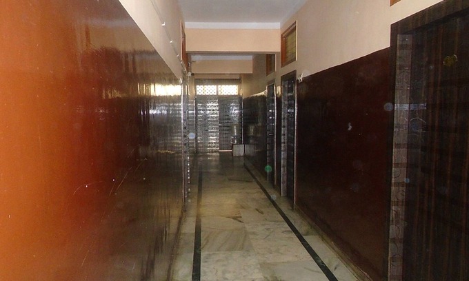 Mandya Hotel | Sai Residency